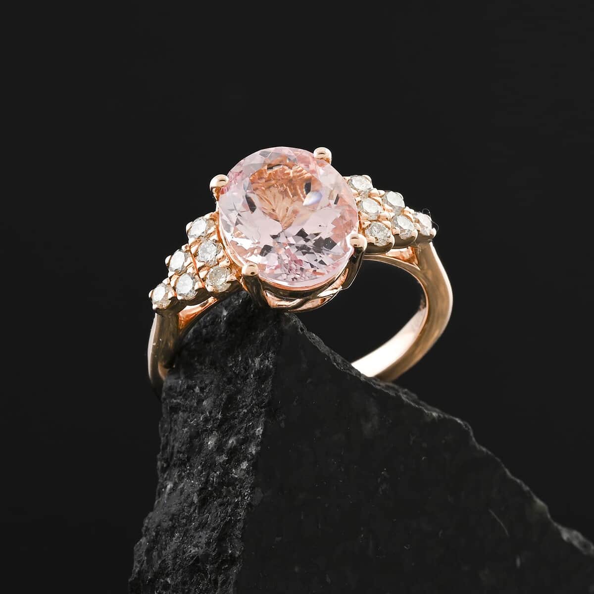 Certified & Appraised Luxoro AAA Pink Morganite and G-H I2 Diamond Ring in 10K Rose Gold (Size 10.0) 3.00 ctw image number 1