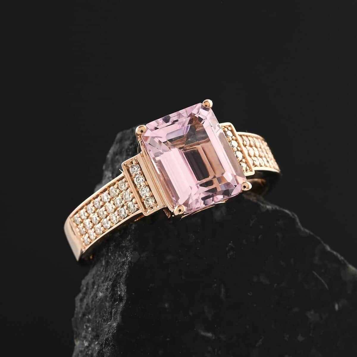 Certified & Appraised Luxoro 10K Rose Gold AAA Palmeiras Pink Morganite, Diamond (G-H, I2) (0.25 cts) Ring 2.50 ctw image number 1