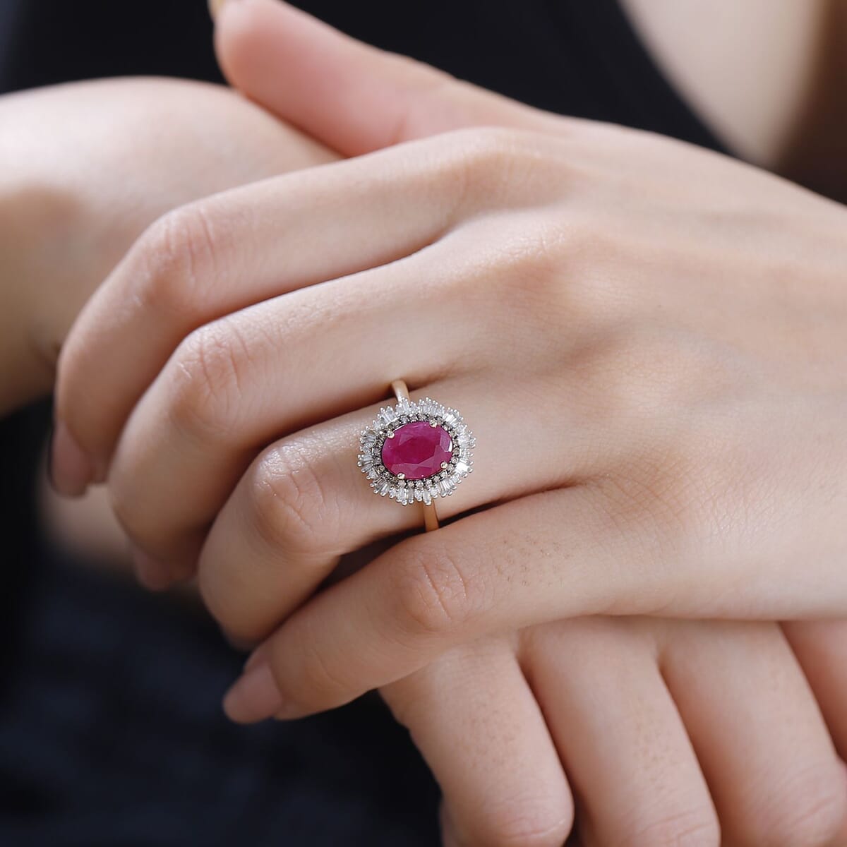 Certified & Appraised Luxoro AAA Royal Ruby, G-H I2 Natural Champagne and White Diamond 3.06 ctw Sunlit Rose Ring in 10K Yellow Gold (Size 7.0) image number 2