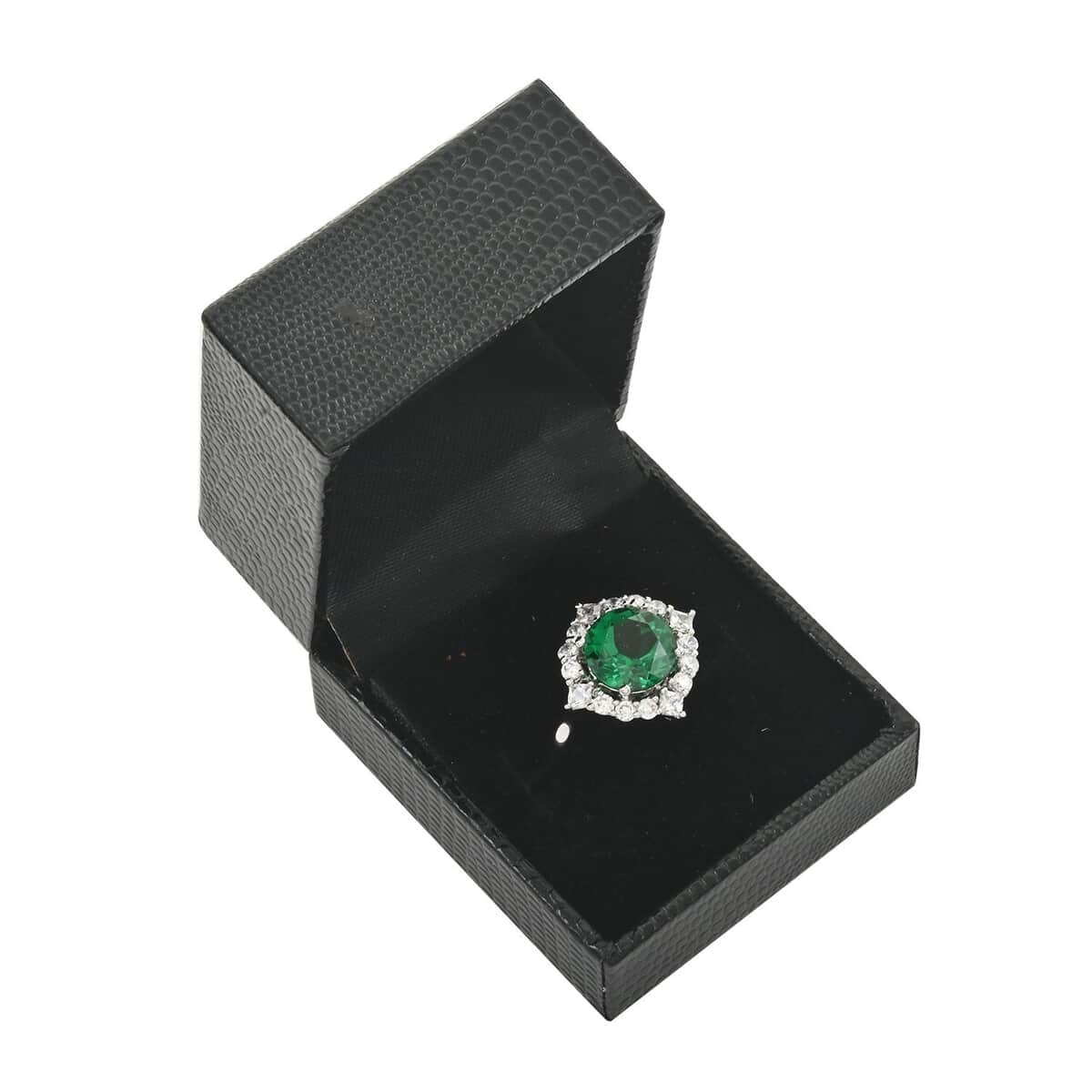 Simulated Emerald and Simulated Diamond 6.10 ctw Ring in Silvertone (Size 6.0) image number 5