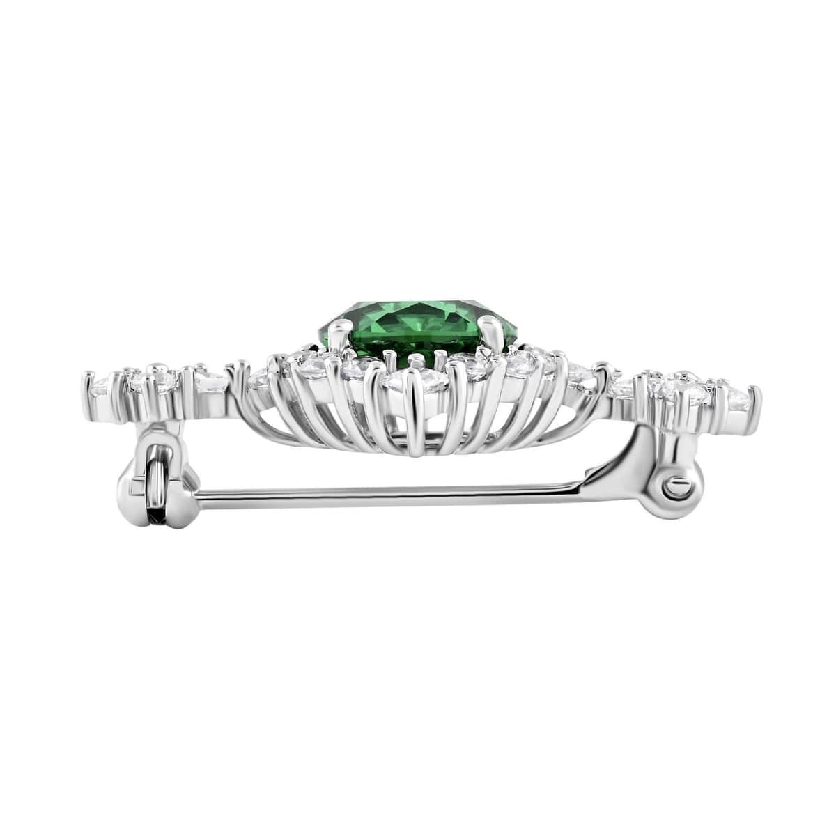 Simulated Emerald Color Diamond and Simulated Diamond 4.70 ctw Brooch in Silvertone image number 2