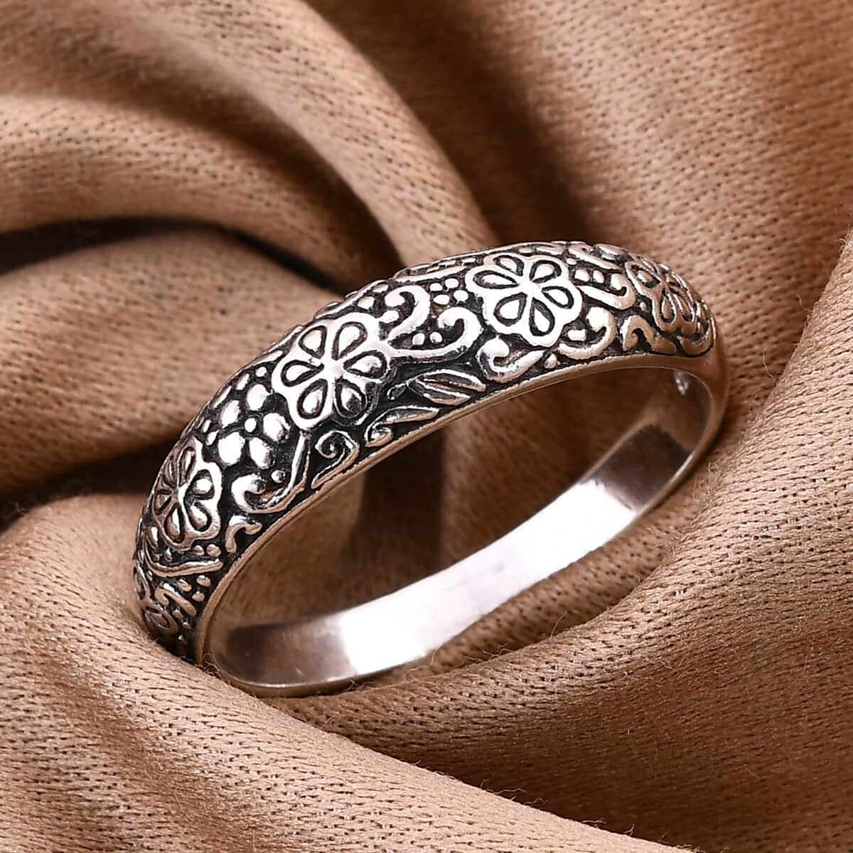 Bali Legacy Sterling Silver Floral Ring (Size 10.0) 2.71 Grams image number 1