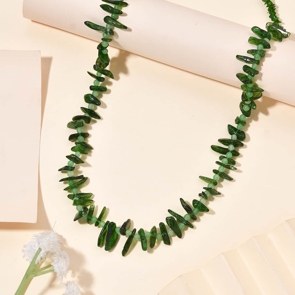 Chrome Diopside and Green Jade (D) 107.00 ctw Necklace 20 Inches in Stainless Steel image number 1