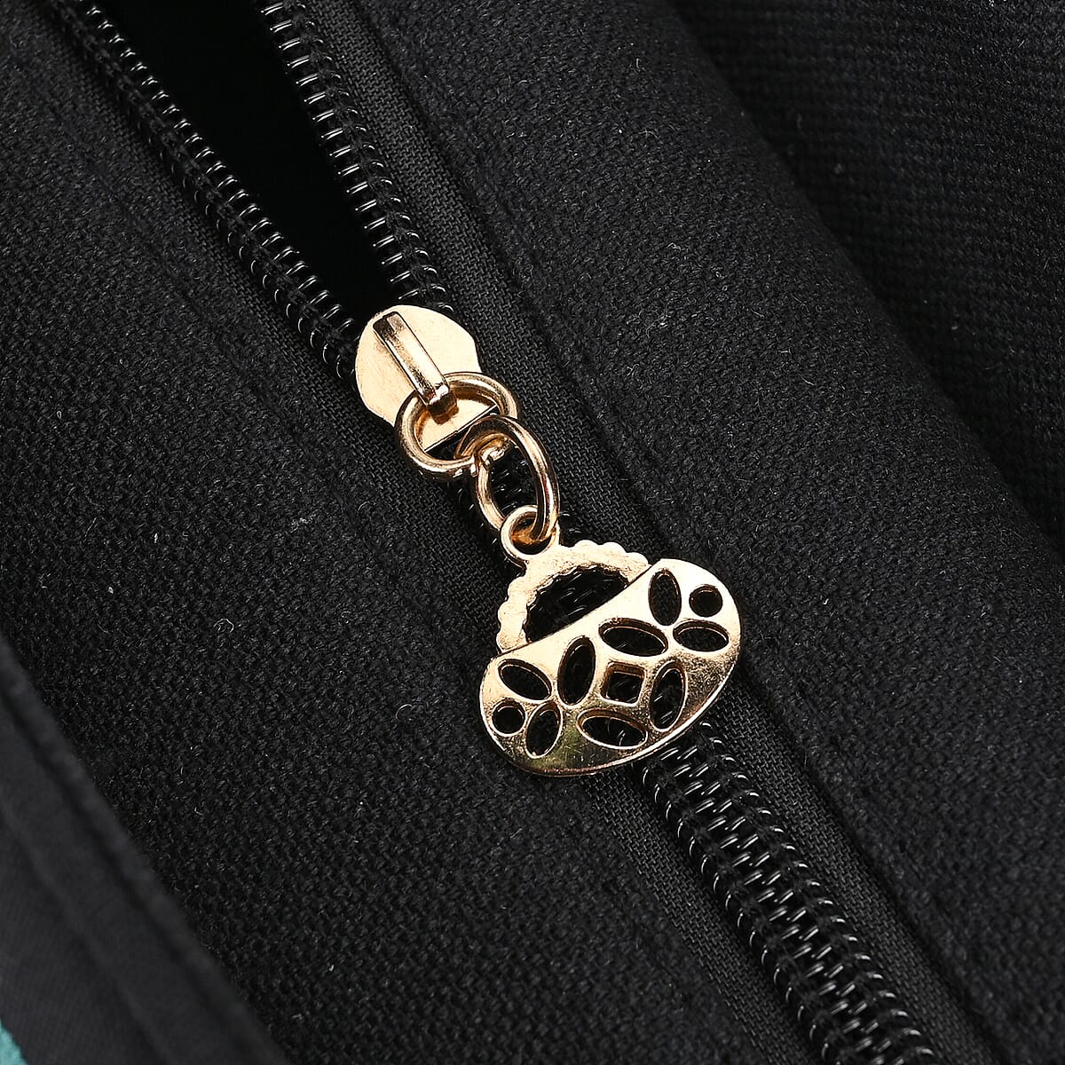 Red Flower Embroidered Floral Pattern Handbag with Detachable Shoulder Strap image number 5