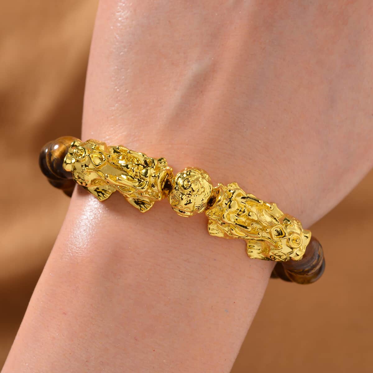 Yellow Tigers Eye 9-11mm Beaded Pixiu Bracelet in Goldtone 150.00 ctw image number 1