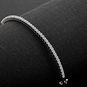 Luxuriant Lab Grown Diamond G VS 1.00 ctw Bangle Bracelet in 10K White Gold (7.00 In) 8.85 Grams