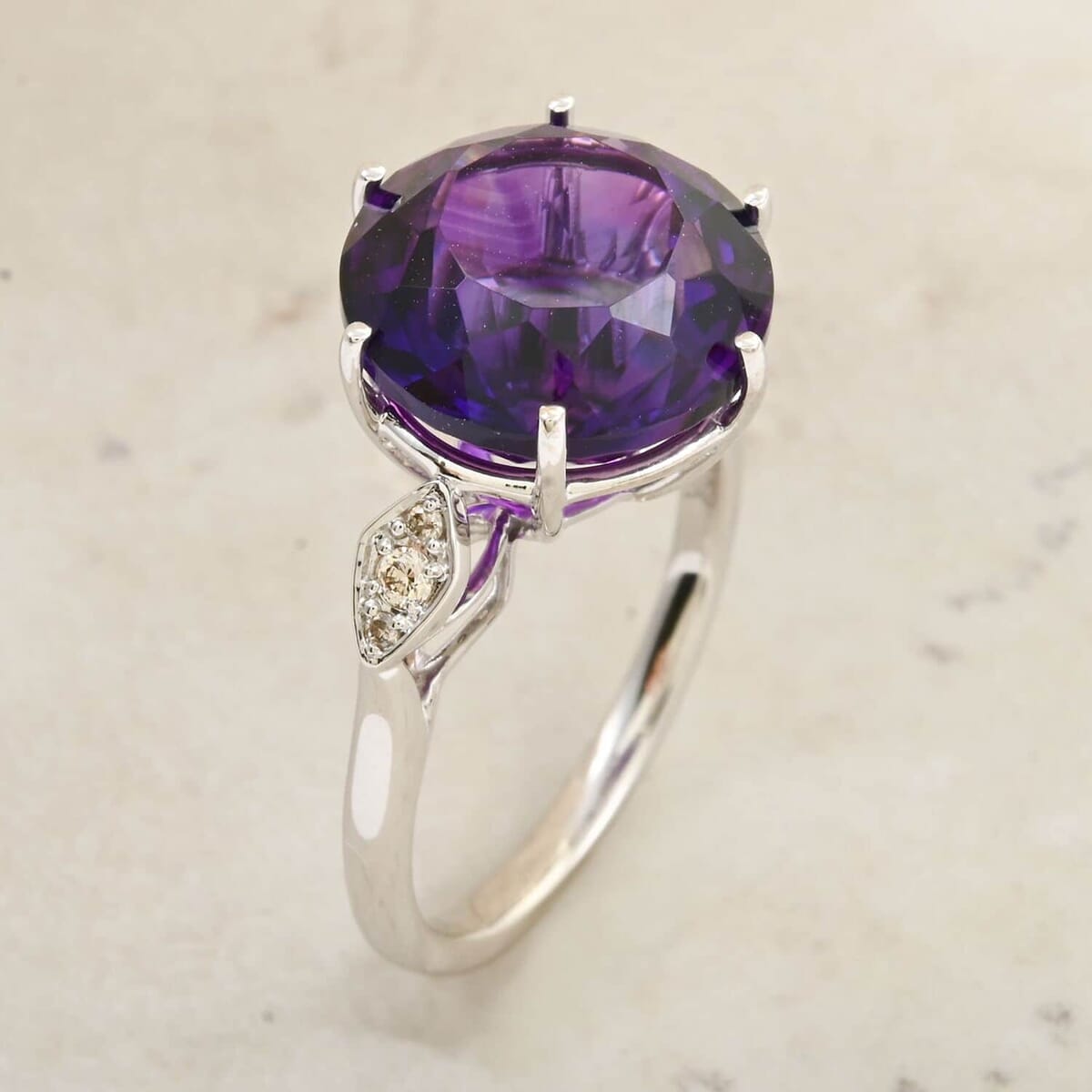 Luxoro AAA Moroccan Amethyst and G-H I2 Diamond 7.00 ctw Ring in 10K White Gold (Size 5.5) image number 1
