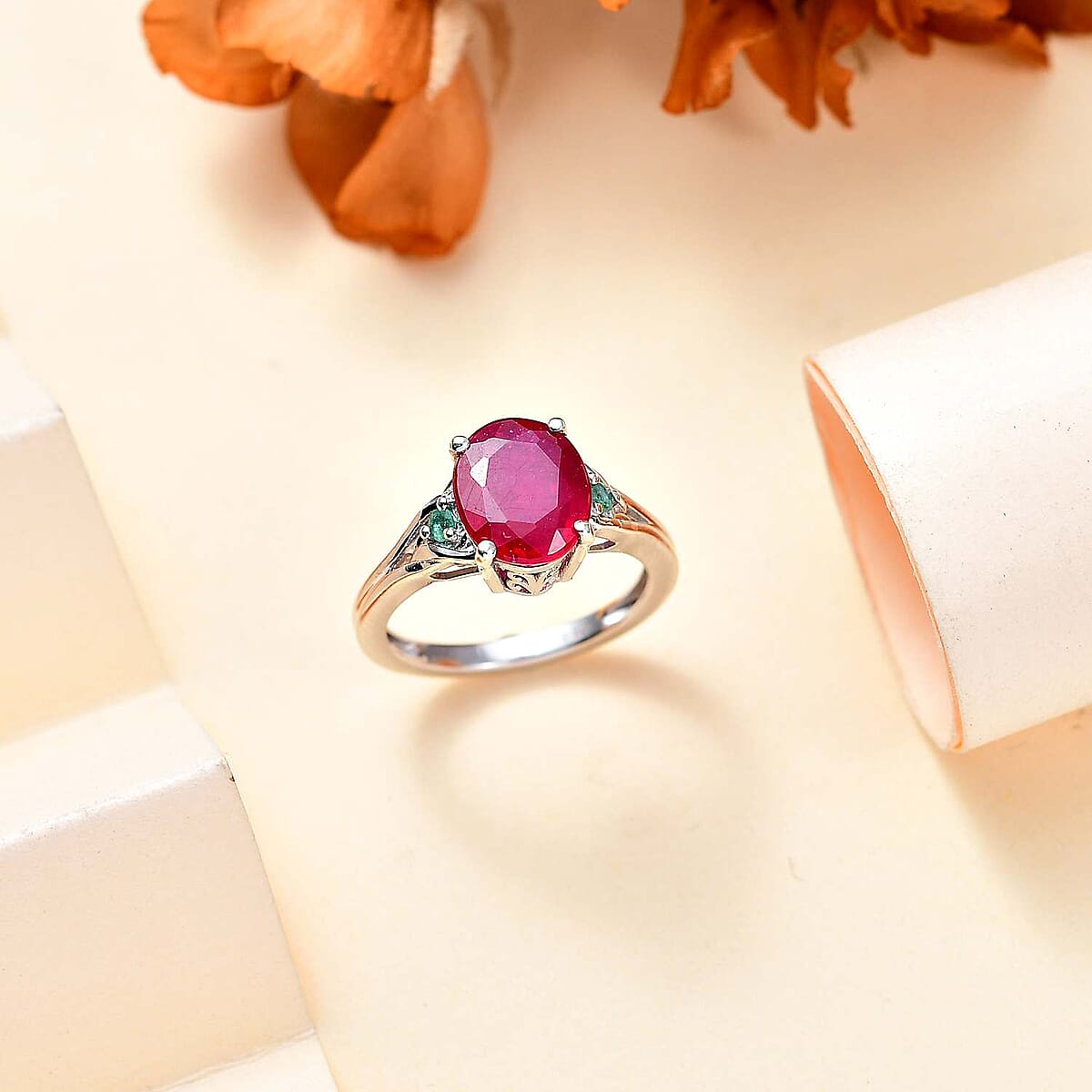 Niassa Ruby (FF) and Emerald 4.00 ctw Statement Ring in Platinum Over Sterling Silver (Size 9.0) image number 1