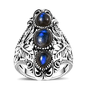 Artisan Crafted Malagasy Labradorite 3.20 ctw Magnolia Leaf Ring in Sterling Silver (Size 10.0)