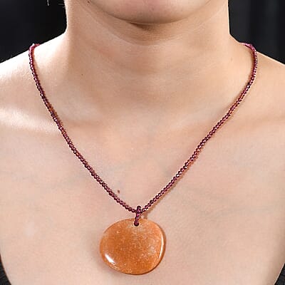 Agate and Orissa Rhodolite Garnet 104.00 ctw Necklace 20 Inches in Stainless Steel 