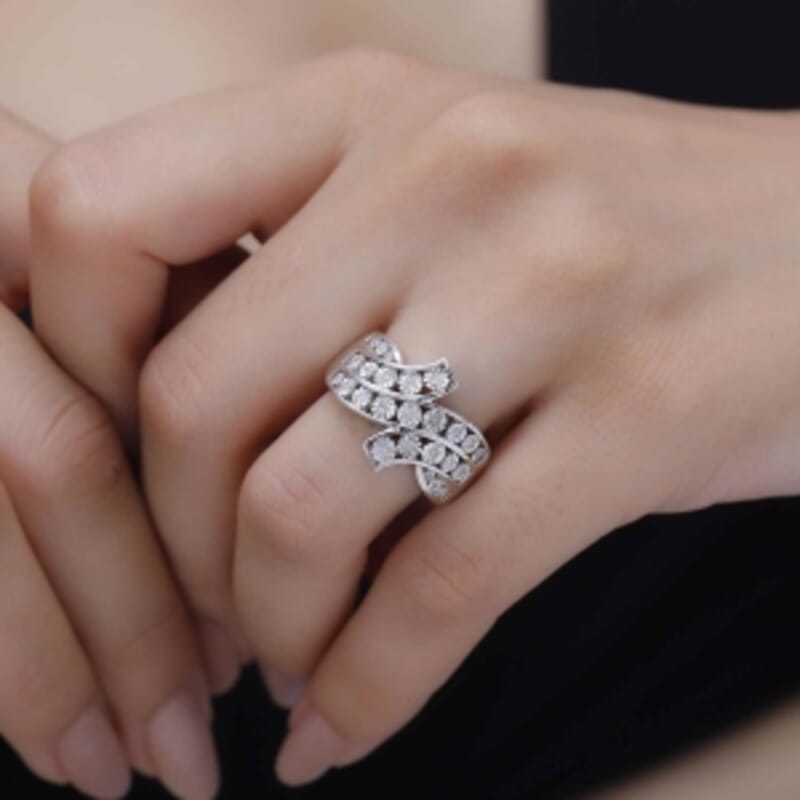White Diamond 0.15 ctw Fancy Ring in Rhodium Over Sterling Silver (Size 6.5)