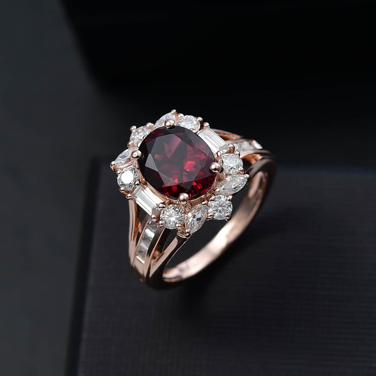 Doorbuster Orissa Rhodolite Garnet and Moissanite 4.60 ctw Scarlet Brilliance Ring in 18K Vermeil Rose Gold Over Sterling Silver (Size 7.0) image number 1