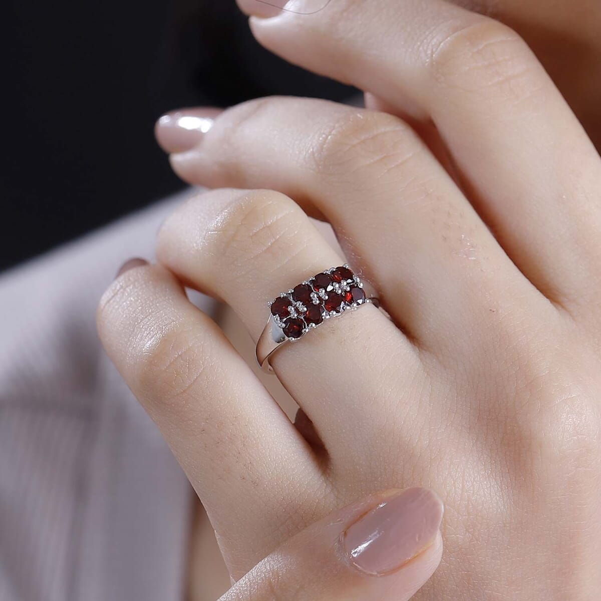 Mozambique Garnet 1.15 ctw Ring in Platinum Over Sterling Silver (Size 10.0) image number 2