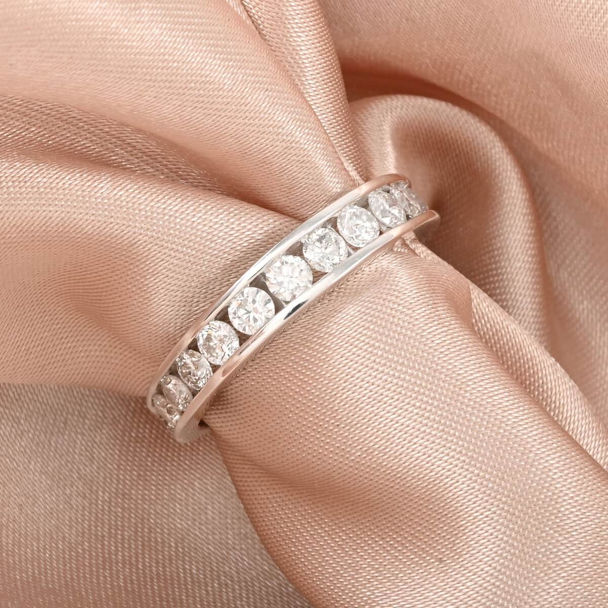 White Diamond 1.00 ctw Band Ring in 14K White Gold (Size 7.0) image number 1