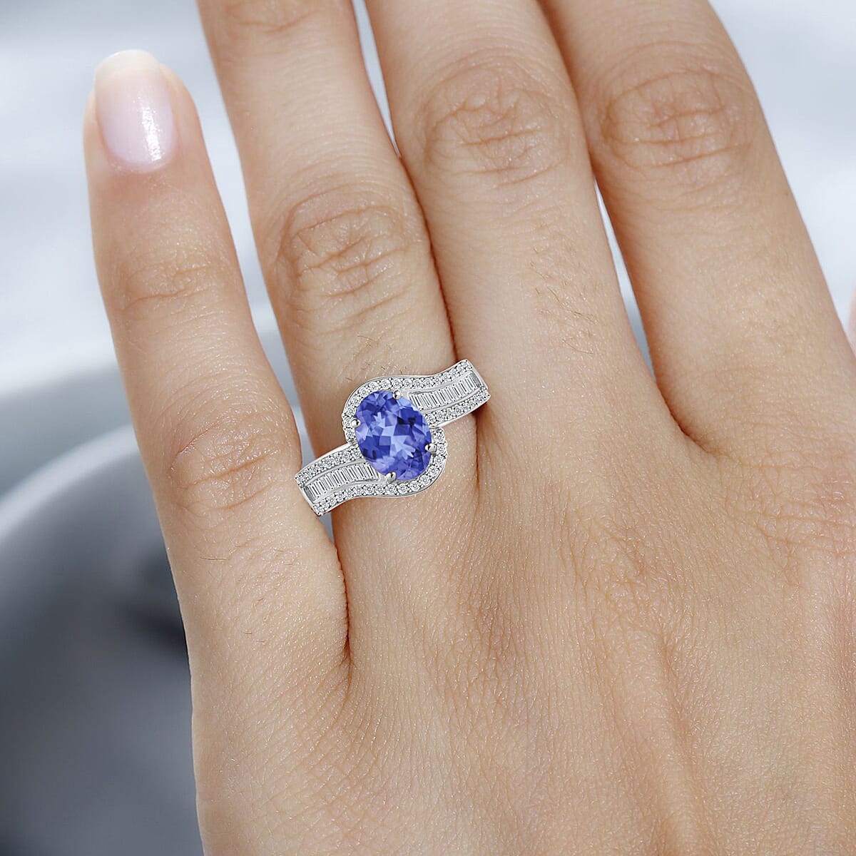 Luxoro Premium Tanzanite and G-H I1 Diamond 1.70 ctw Ring in 14K White Gold (Size 6.5) 4.20 Grams (Del. in 10-12 Days) image number 1