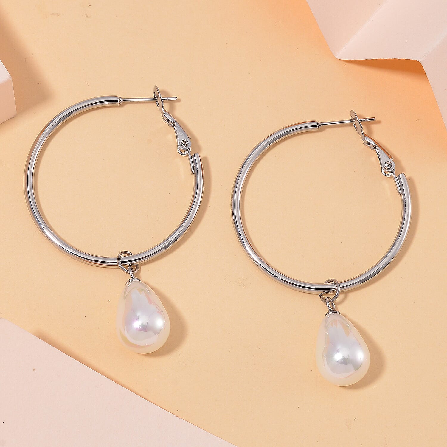 White Shell Pearl - Product card gallery slide 2 (9432342626559)