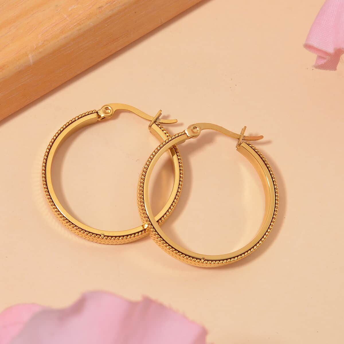 Snake Chain Hoop Earrings in ION Plated YG Stainless Steel image number 1