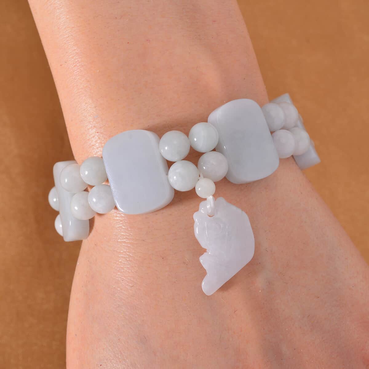 Natural Jade 300.00 ctw Beaded Stretch Bracelet with Fish Charm image number 1