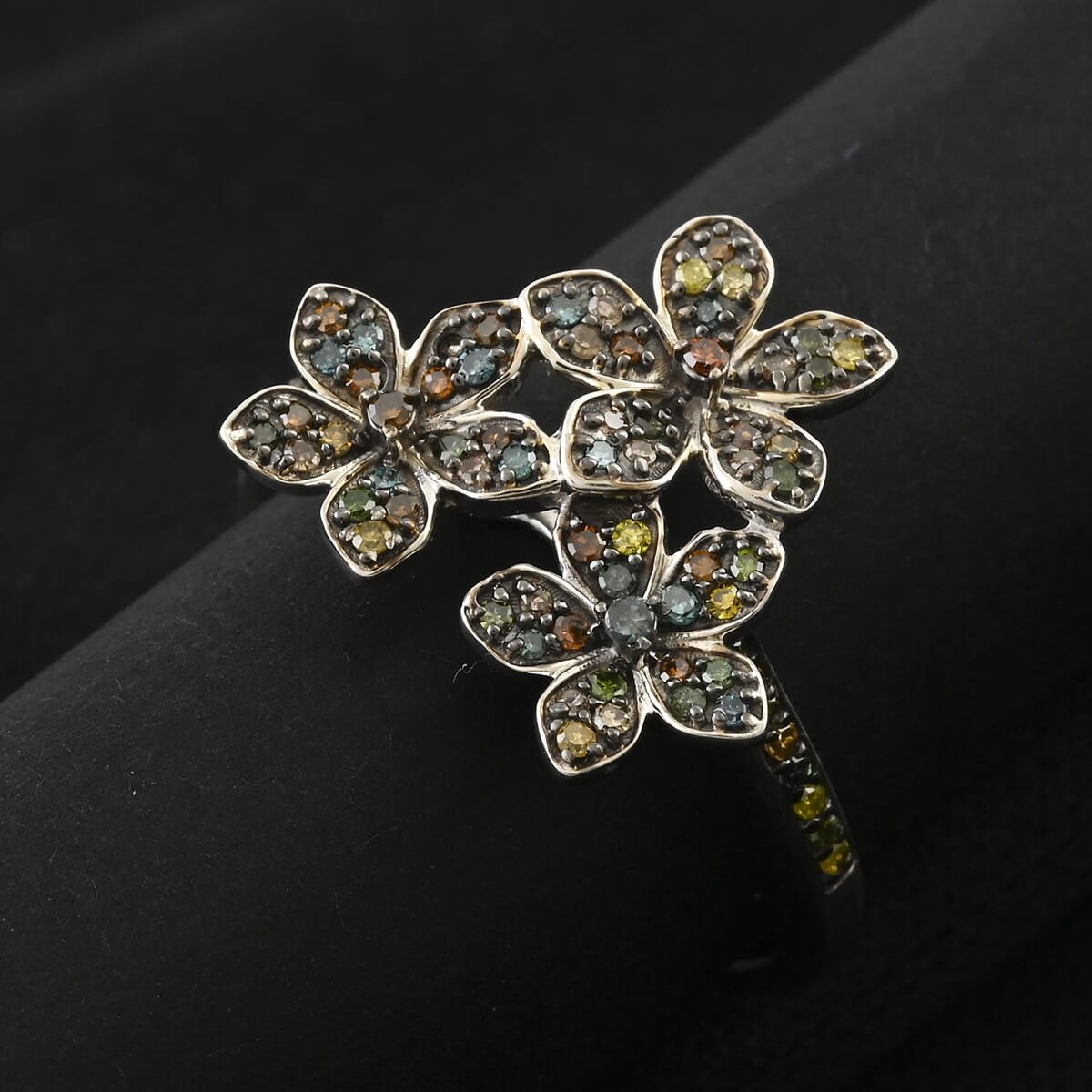 Multi Diamond 0.33 ctw Floral Ring in Platinum Over Sterling Silver (Size 7.0) image number 1