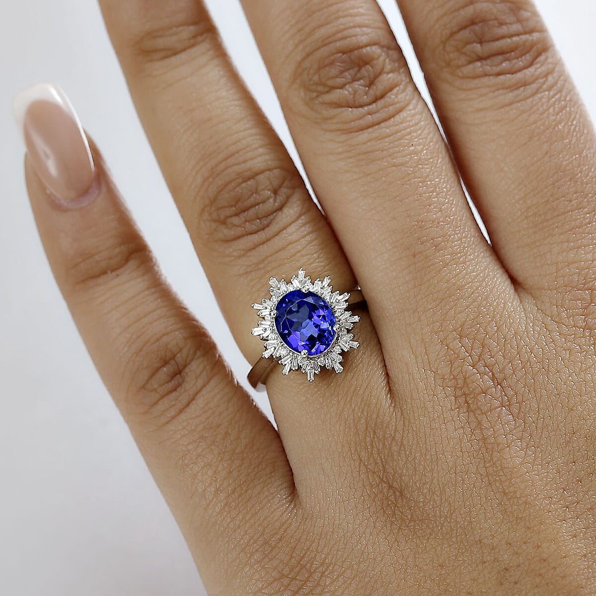 Rhapsody AAAA Tanzanite and E-F VS2 Diamond 3.30 ctw Ring in 950 Platinum (Size 6.0) 6.20 Grams image number 2