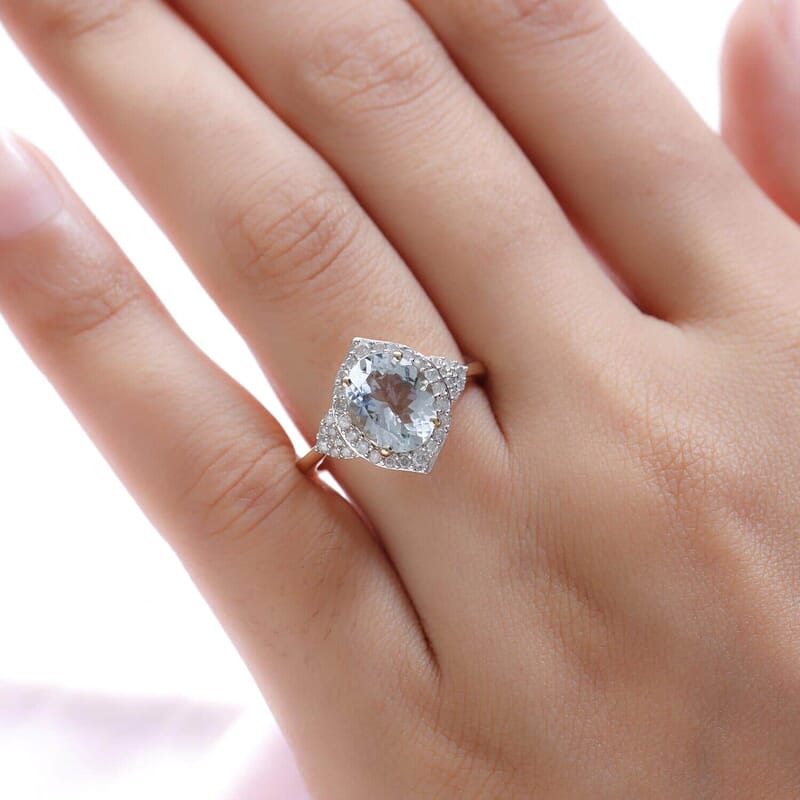 Luxoro AAA Mangoro Aquamarine and Diamond 2.35 ctw Ring in 10K Yellow Gold (Size 6.0)