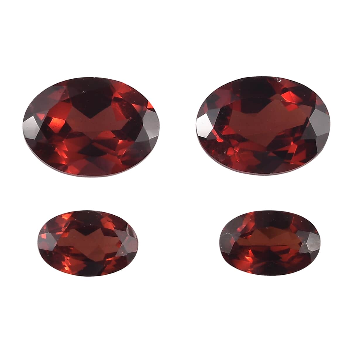 AA Mozambique Garnet Set of 4 (Ovl Mix Size) 3.32 ctw image number 0