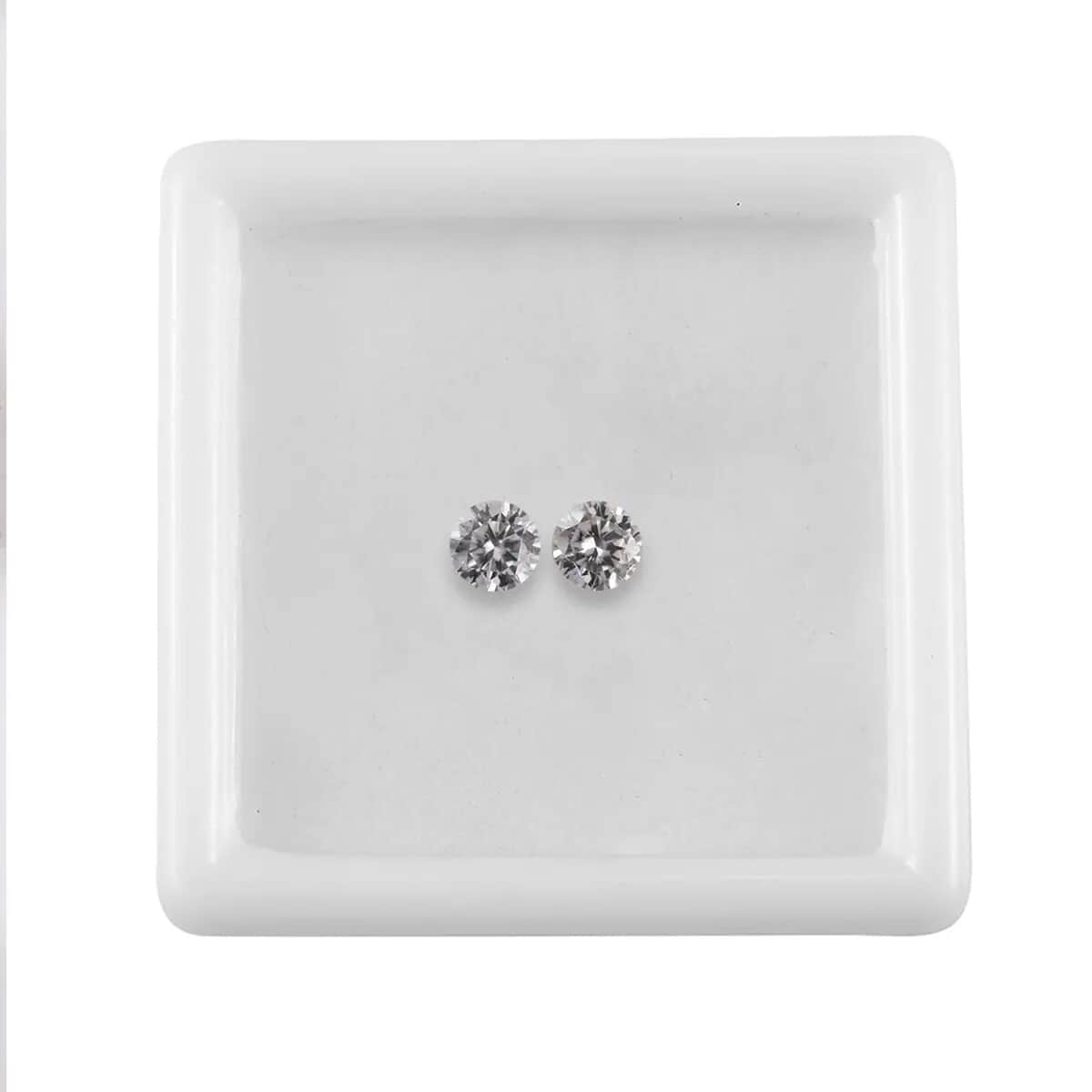 Moissanite Set of 2 (Rnd 4 mm) 0.47 ctw image number 5