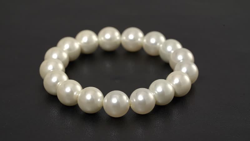 White Shell Pearl 12mm Stretch Bracelet