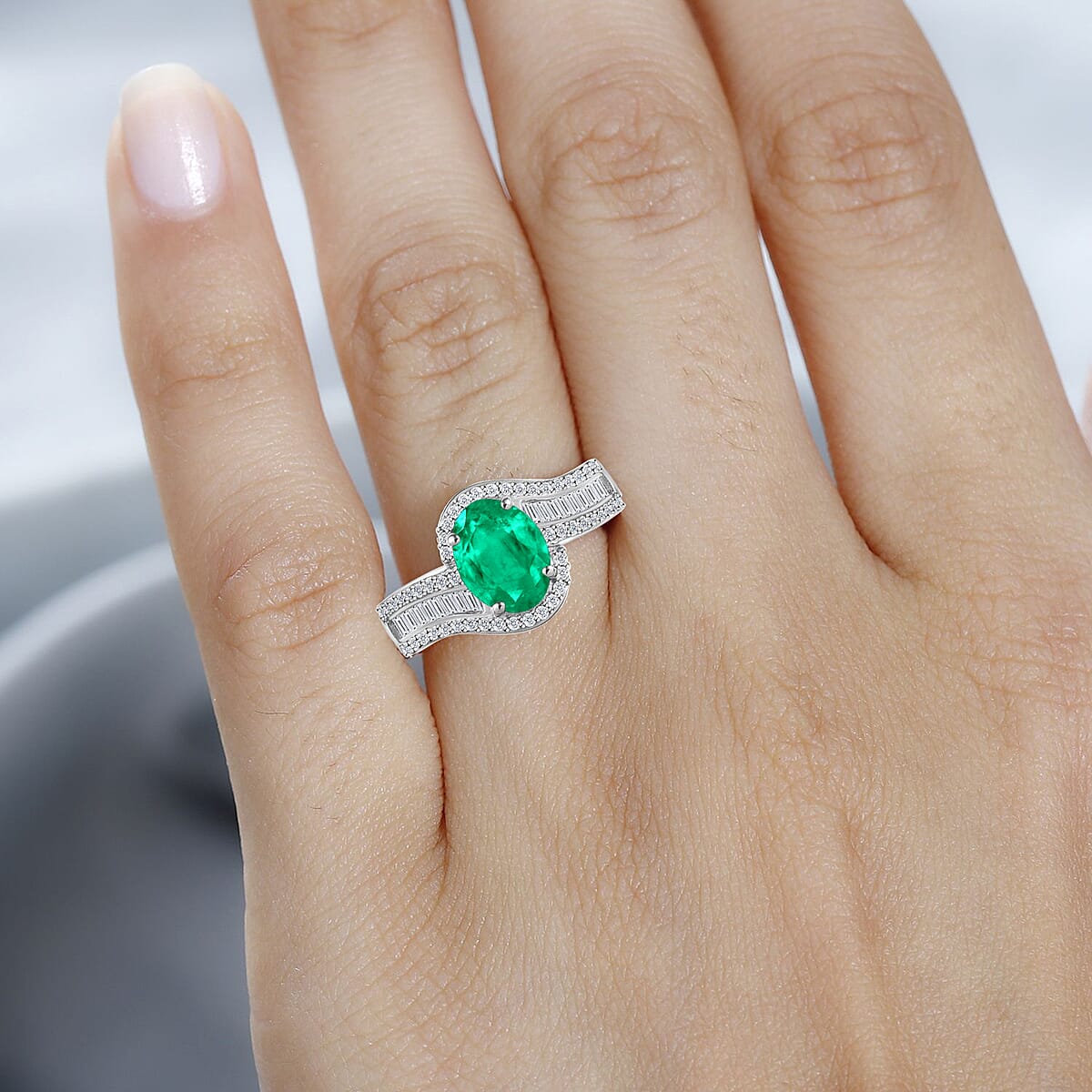 Rhapsody AAAA Kagem Zambian Emerald and E-F VS2 Diamond 1.55 ctw Ring in 950 Platinum (Size 10.0) 6.25 Grams image number 1
