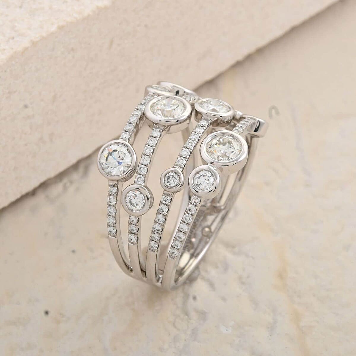 Modani White Diamond 1.40 ctw Ring in 18K Yellow Gold (Size 8.5) 7.10 Grams image number 1