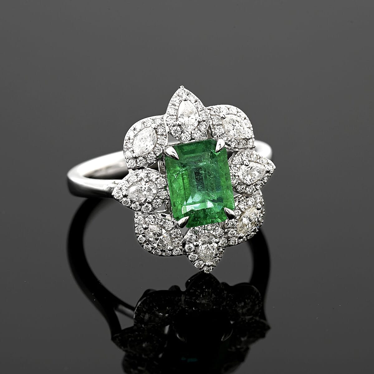 Emerald and G-SI VS White Diamond 2.25 ctw Ring in 18K White Gold (Size 8.0) 4.35 Grams image number 1