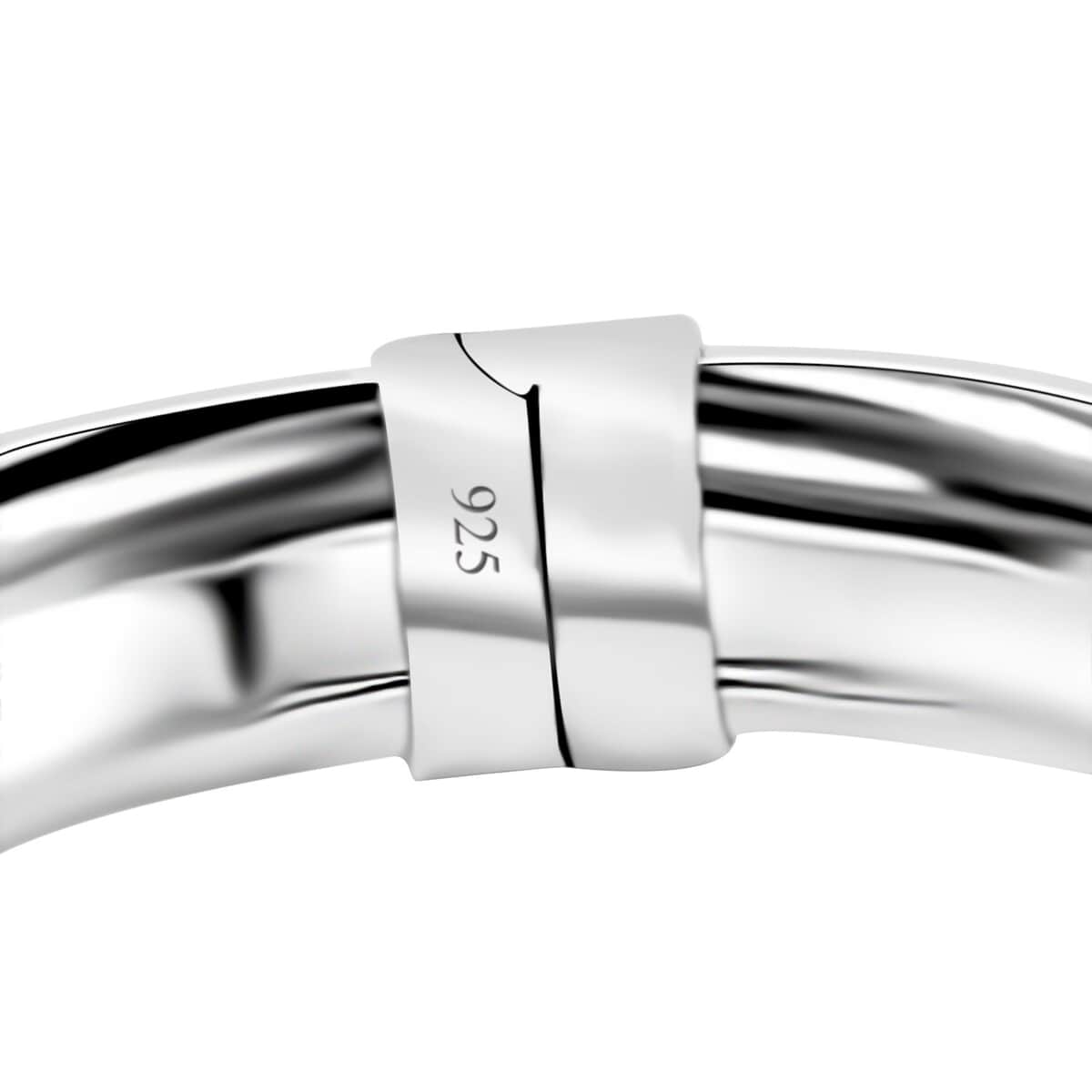 Hammer Texture Bangle Bracelet in Sterling Silver (7.00 In) 24 Grams image number 3