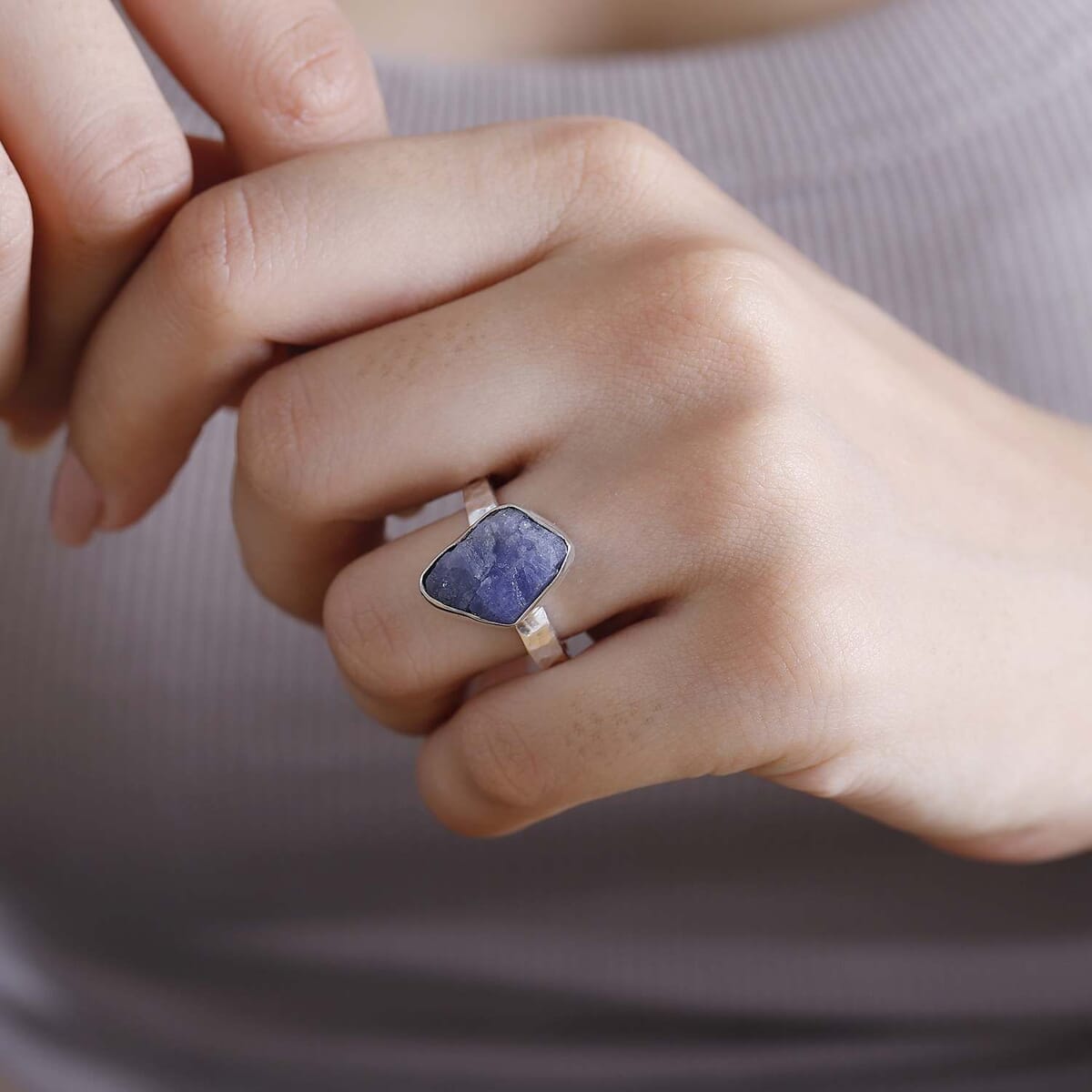 Artisan Crafted Rough Cut Tanzanite 9.10 ctw Men's Ring in Sterling Silver (Size 12.0) image number 2