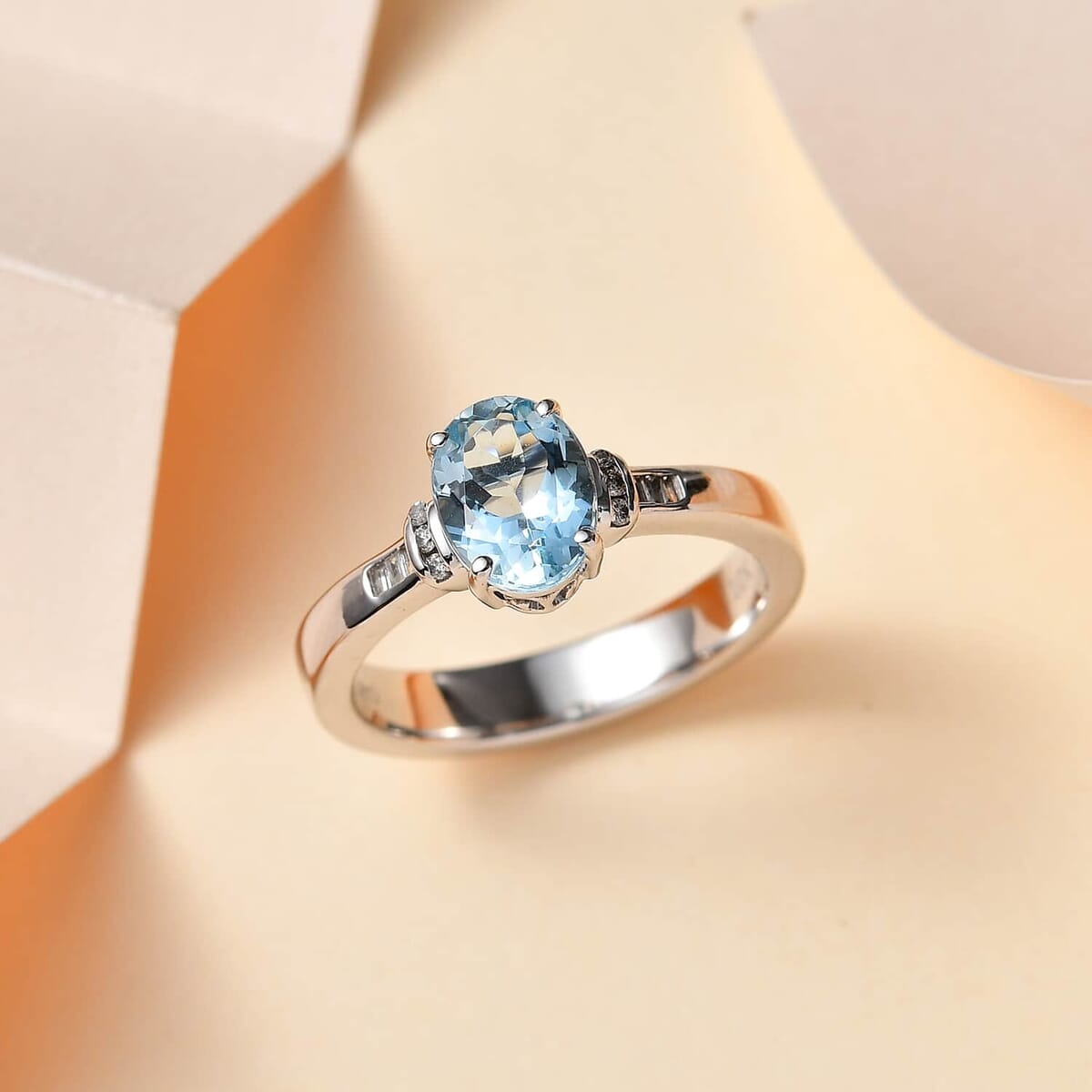 Luxoro Premium Santa Maria Aquamarine and G-H I2 Diamond 1.20 ctw Statement Ring in 10K White Gold (Size 8.5) image number 1