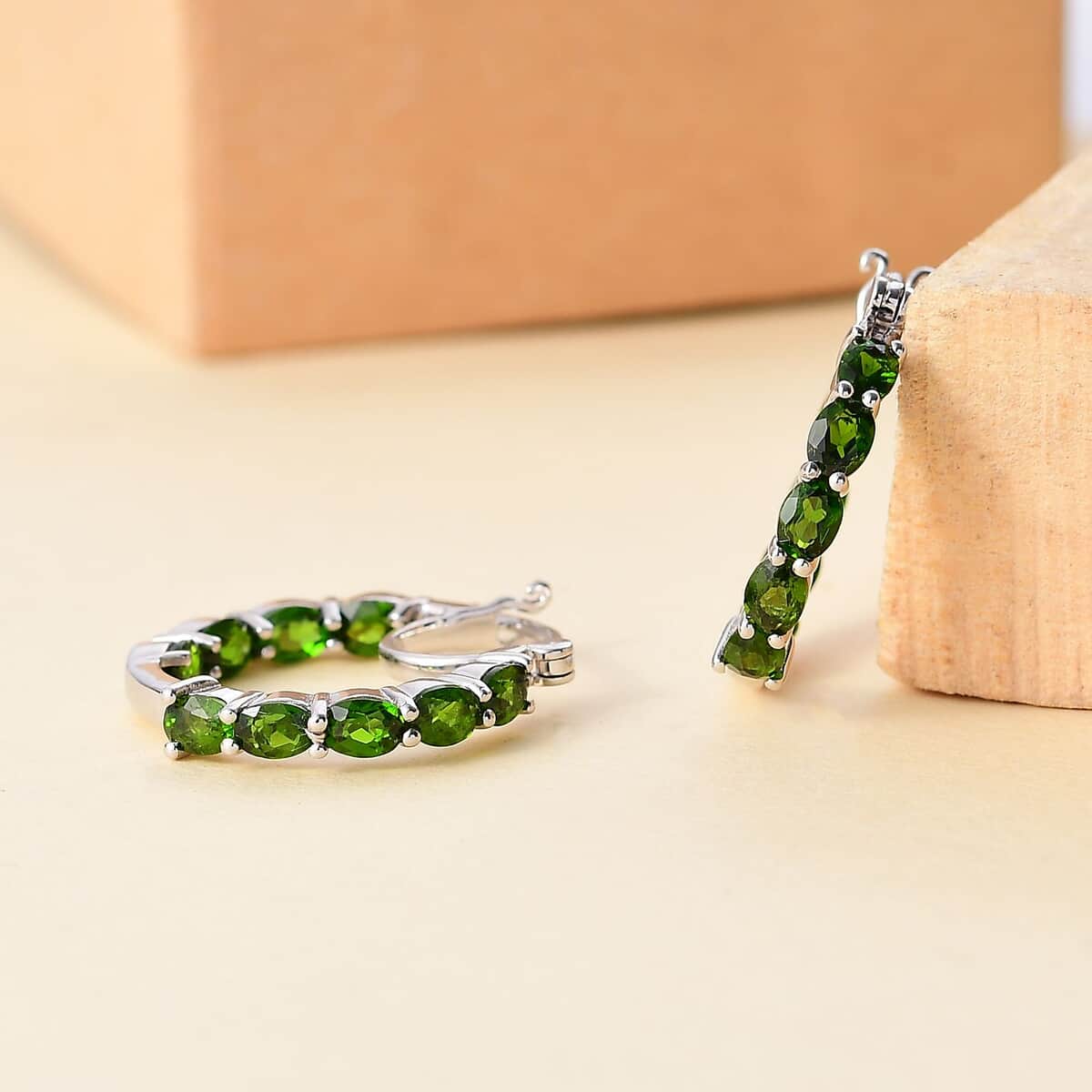 Chrome Diopside 3.65 ctw Inside Out Hoop Earrings in Rhodium Over Sterling Silver image number 1