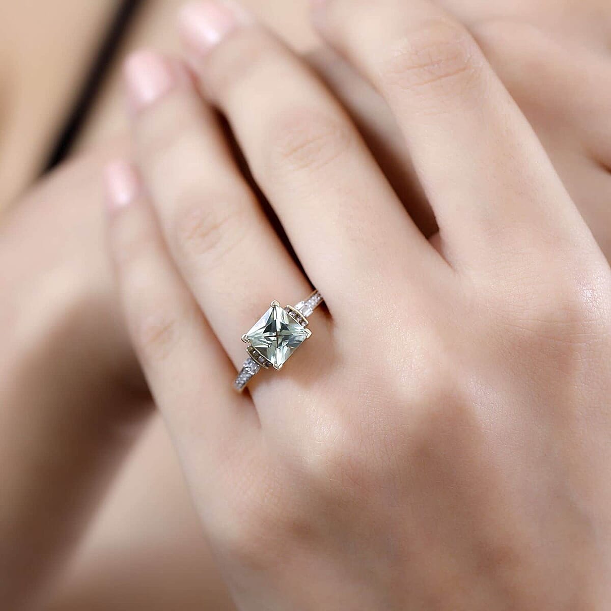 Luxoro AAA Turkizite, I2 Natural Champagne and White Diamond 2.10 ctw Vintage Ring in 14K Yellow Gold (Size 5.0) image number 2