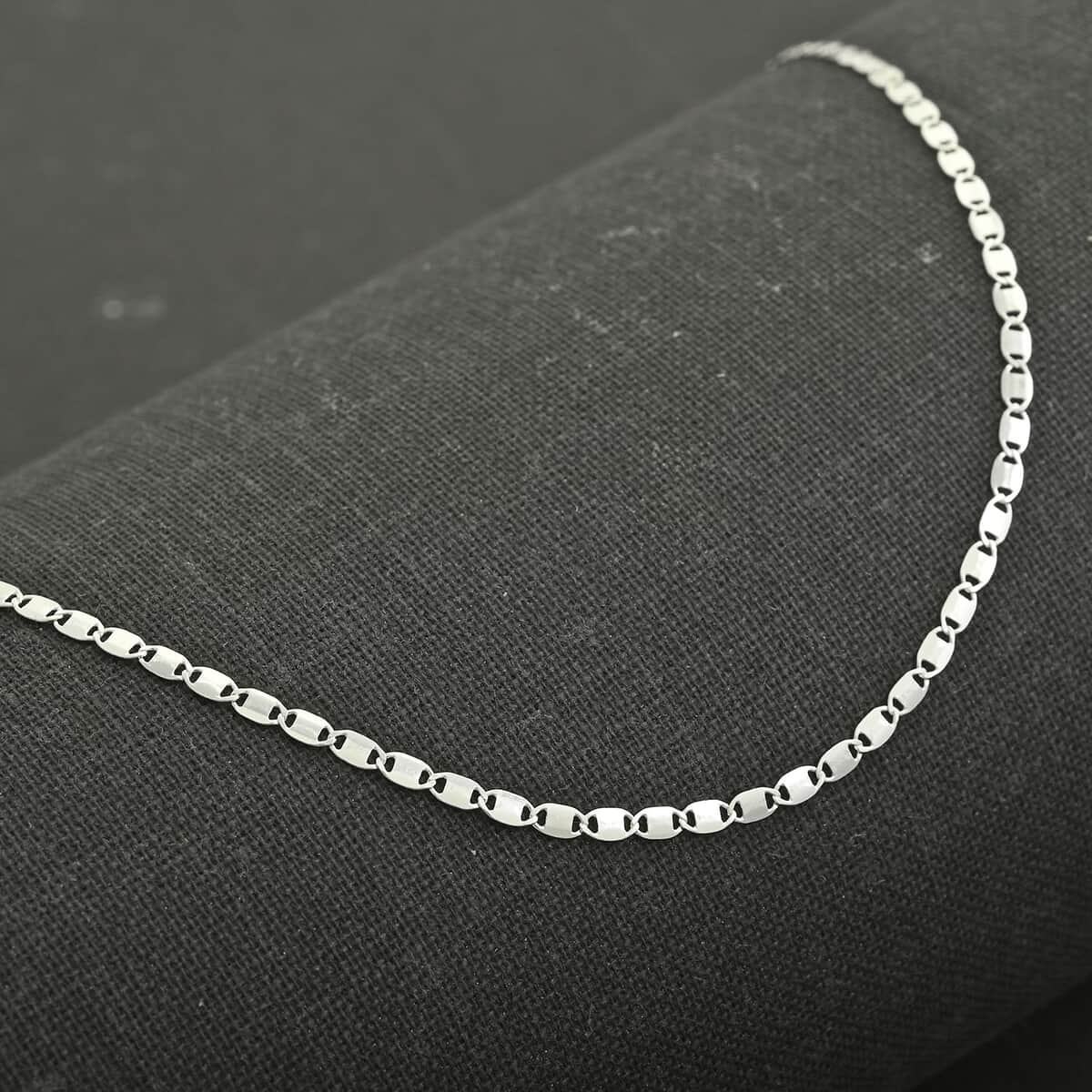 Chain Necklace in Sterling Silver 24 Inches 2.60 Grams image number 1