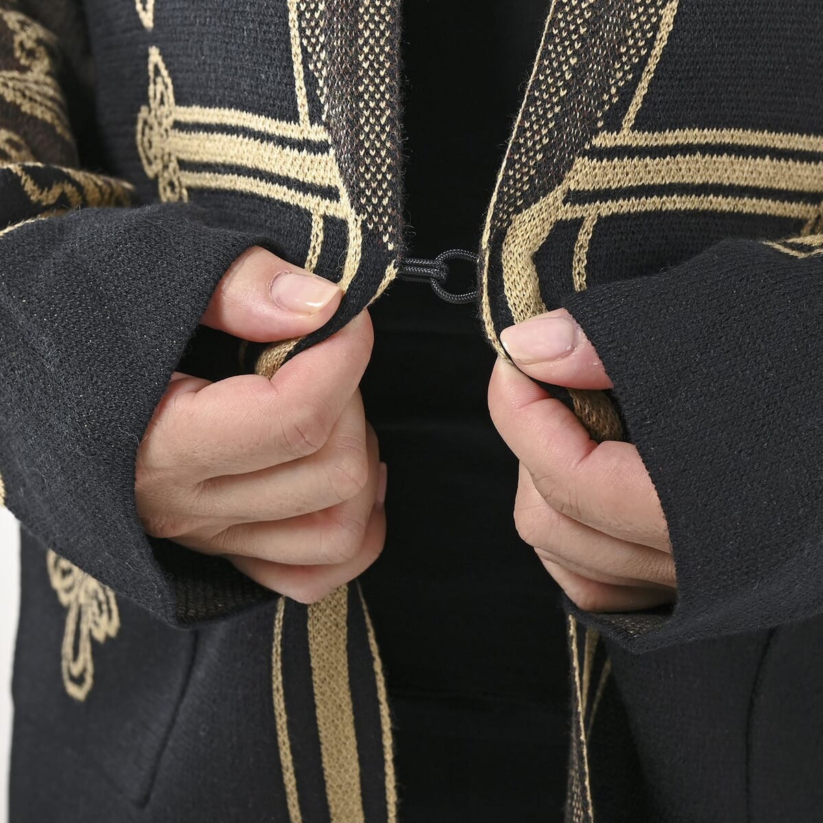 Badgley Mischka Gold Embroidered Baroque Double Knit Jacquard Wool Blend Coat - Black L image number 4