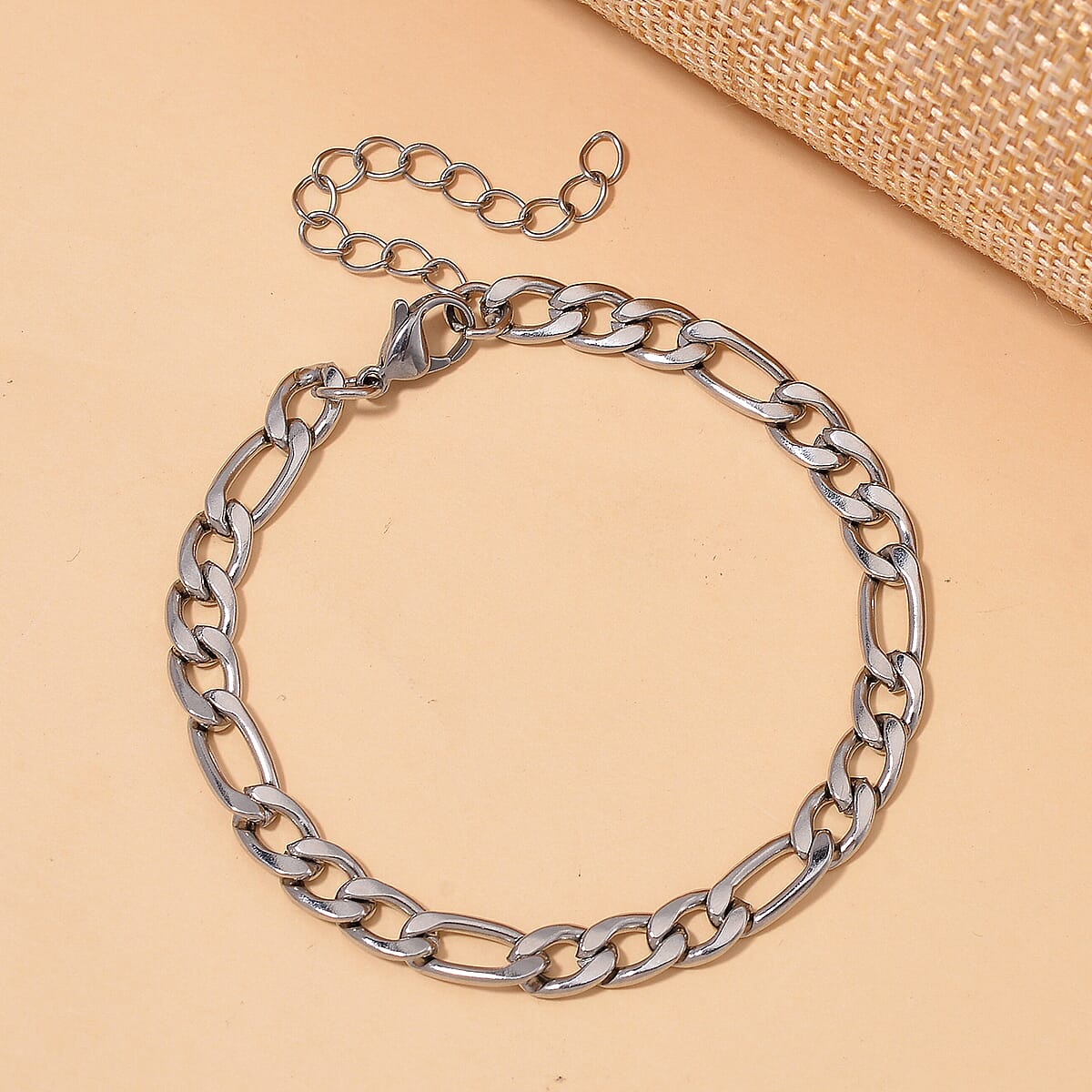 Figaro Chain Bracelet in Stainless Steel (7.00-9.00In) image number 1