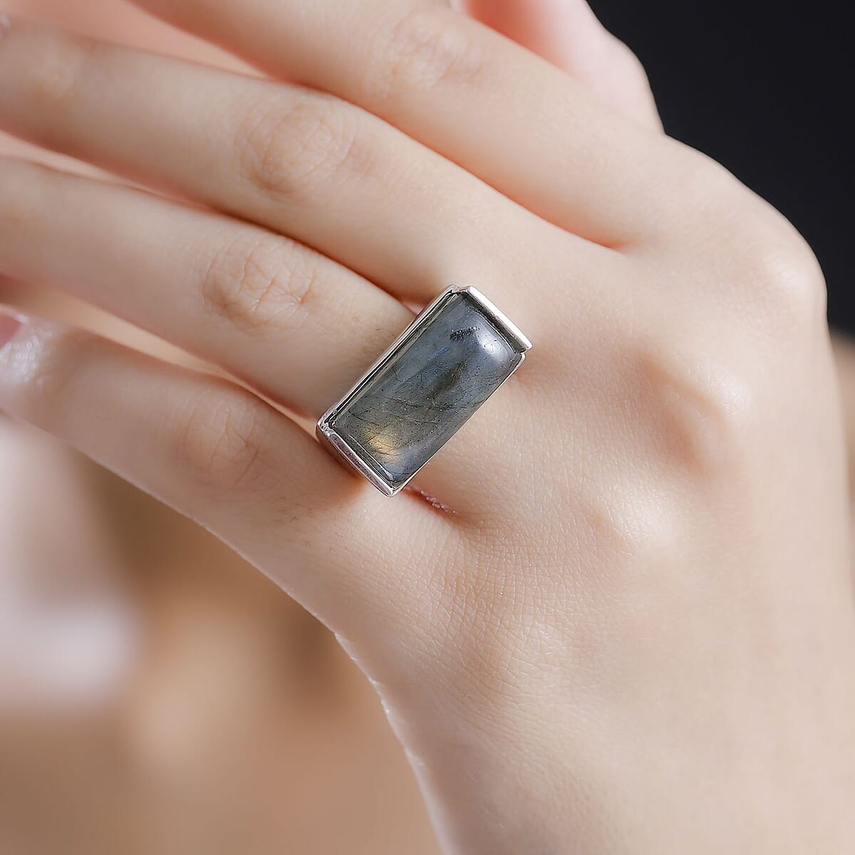 Karis Malagasy Labradorite 13.65 ctw Solitaire Ring in Platinum Bond (Size 8.0) image number 2