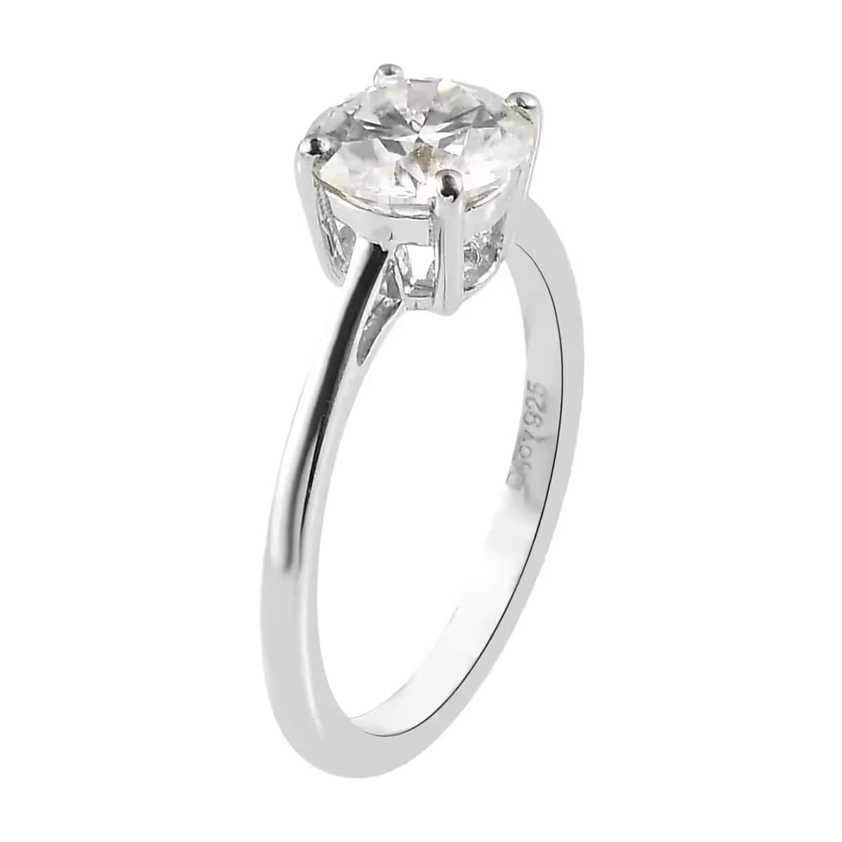 Moissanite 0.90 ctw Solitaire Ring in Rhodium Over Sterling Silver (Size 5.0) image number 4