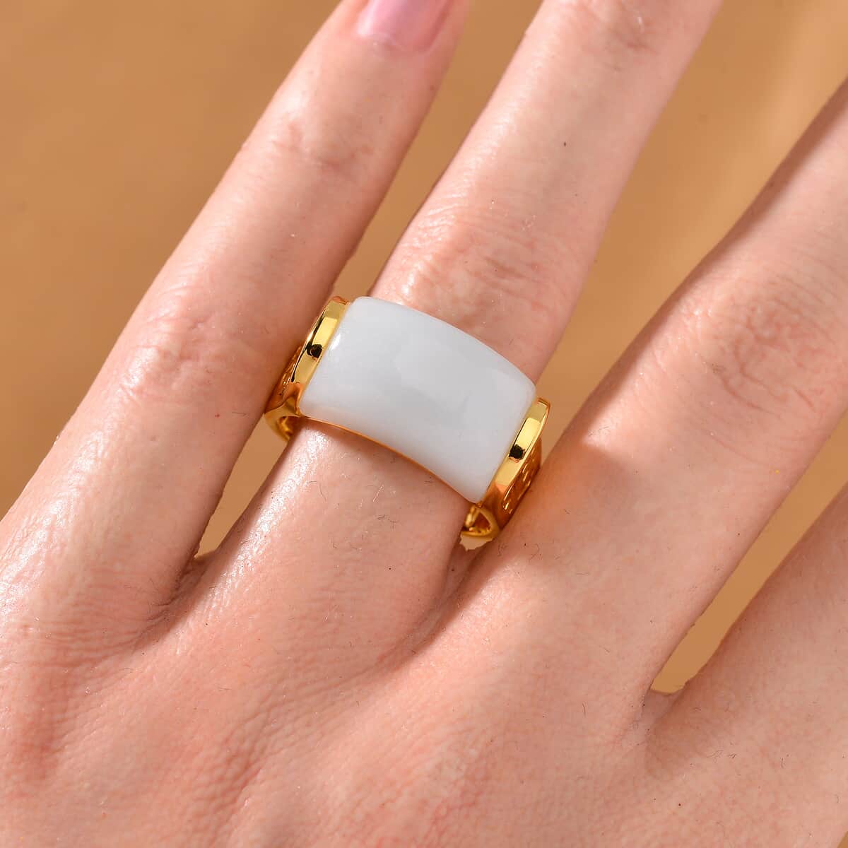 Natural Jade 15.15 ctw Ring in Vermeil Yellow Gold Over Sterling Silver (Size 7.0) image number 1