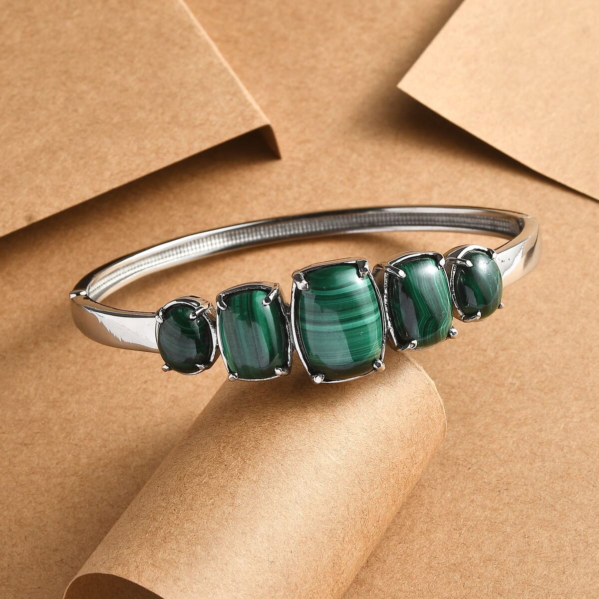 African Malachite 42.30 ctw Bangle Bracelet in Stainless Steel (8.00 In) image number 1