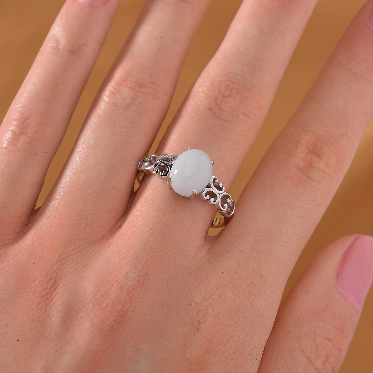 Natural Jade 4.00 ctw Solitaire Ring in Rhodium Over Sterling Silver (Size 5.0) image number 1