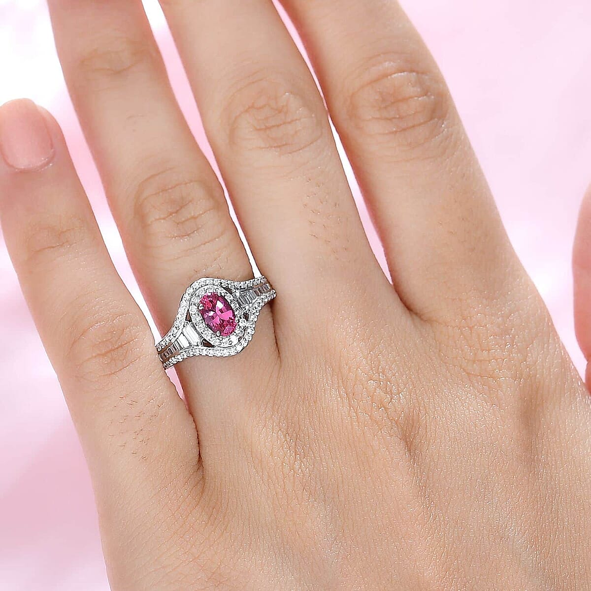 Rhapsody AAAA Mahenge Spinel and E-F VS2 Diamond 1.20 ctw Ring in 950 Platinum (Size 9.5) 6.10 Grams image number 2
