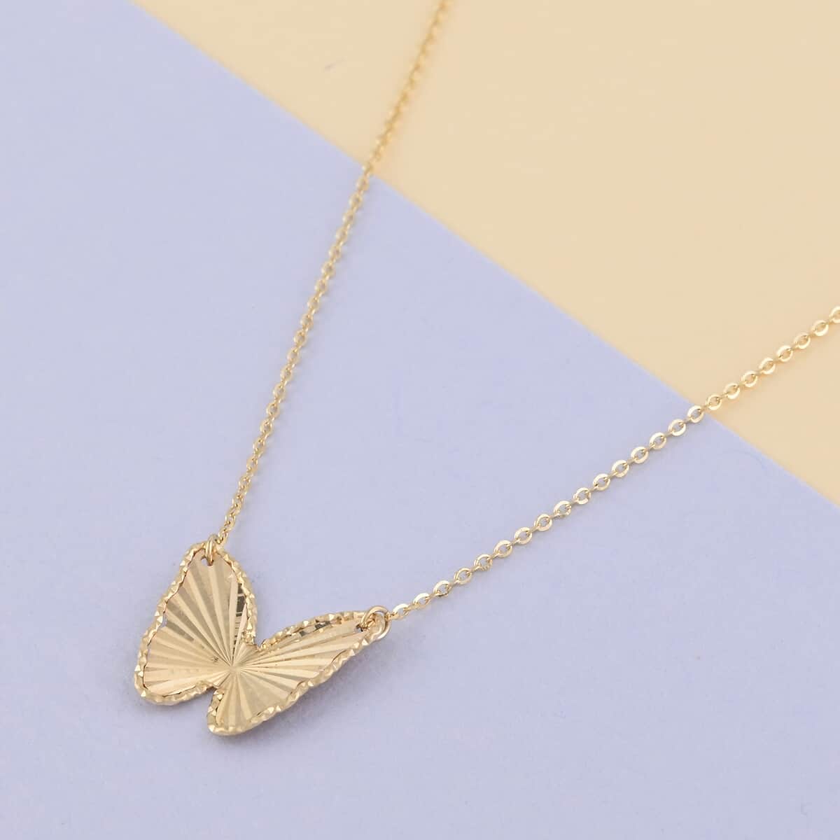 Maestro Gold Collection Italian 10K Yellow Gold 2mm Mirror Butterfly Necklace 18 Inches 1.35 Grams image number 1