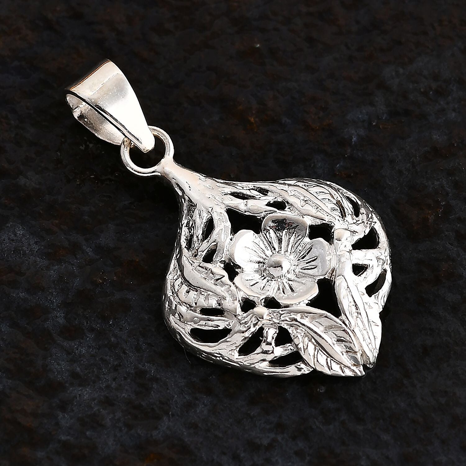 Sterling Silver Pendant 2.80 g