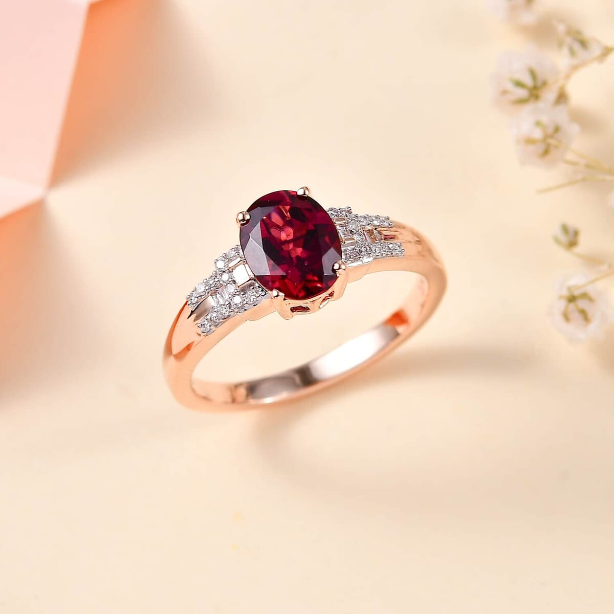 Luxoro Premium Orissa Rhodolite Garnet and I2 Diamond 2.40 ctw Ring in 10K Rose Gold (Size 6.5) image number 1