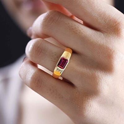 Lab Grown Red Beryl 0.92 ctw Ring in 18K Vermeil Yellow Gold Over Sterling Silver (Size 11.5)