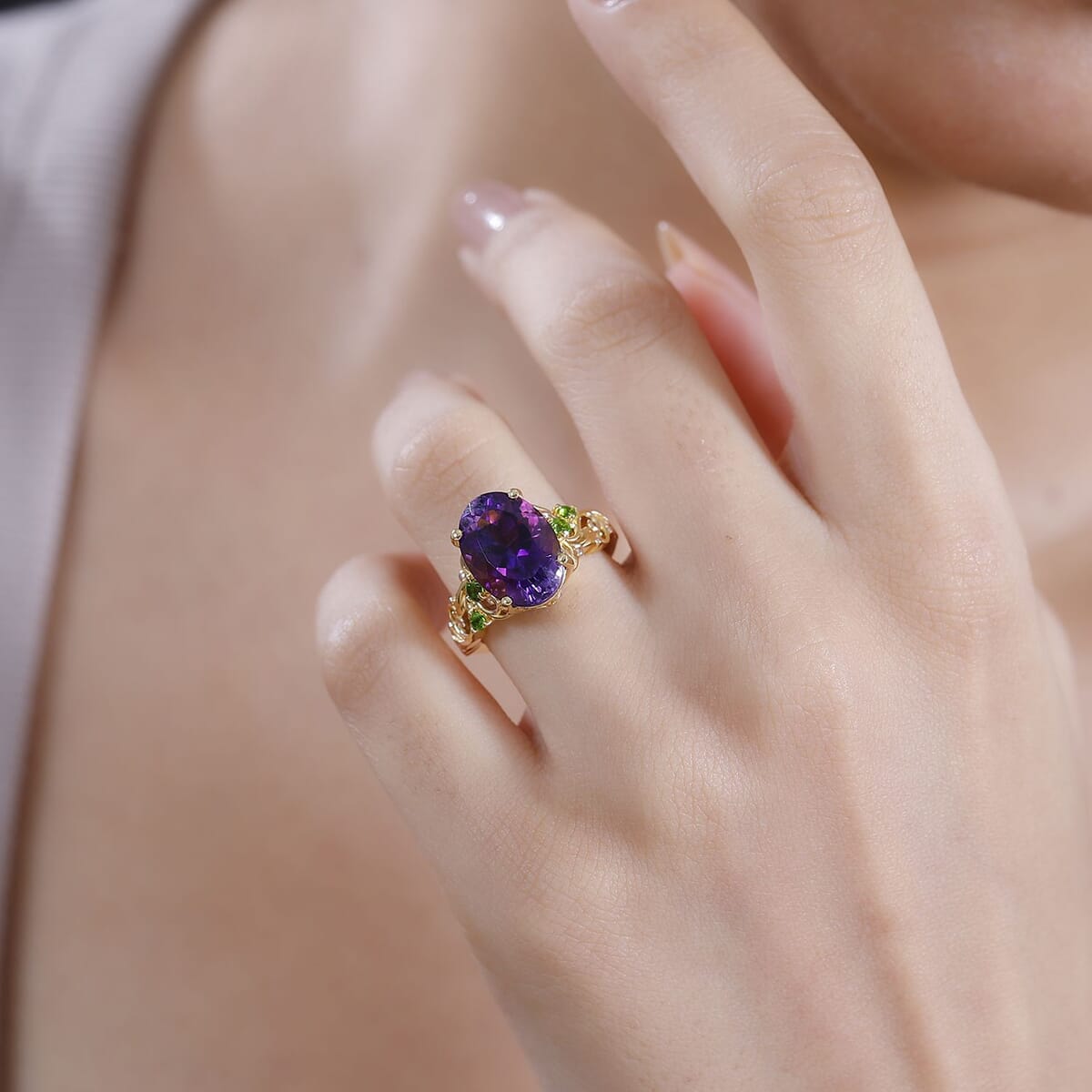 AAA Moroccan Amethyst and Chrome Diopside 6.50 ctw Floral Majesty Ring in 18K Vermeil Yellow Gold Over Sterling Silver (Size 9.0) image number 2